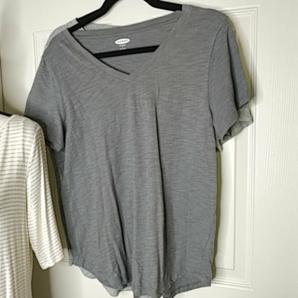 3 Pc Set-Apt.9 Gold Striped & Old Navy Friends Top - Picture 4 of 5